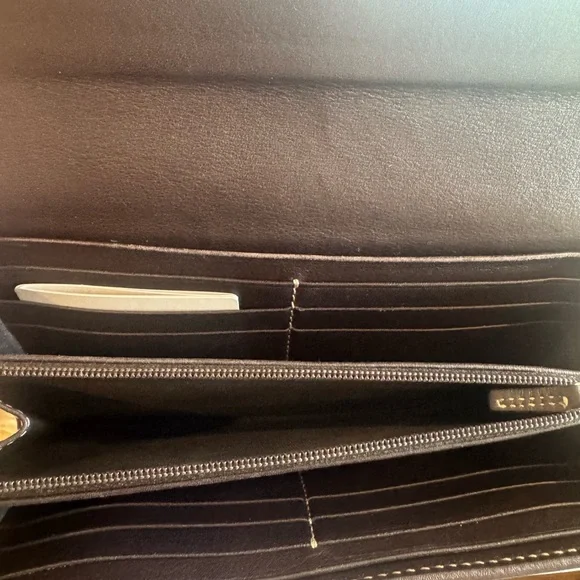 Gucci GG Monogram Canvas Lovely Heart Continental Bifold Wallet - Picture 5 of 16